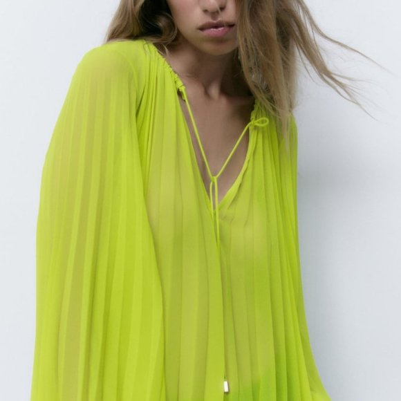 ZARA - Pleated Blouse - M - Raspberry Color - Picture 6 of 6